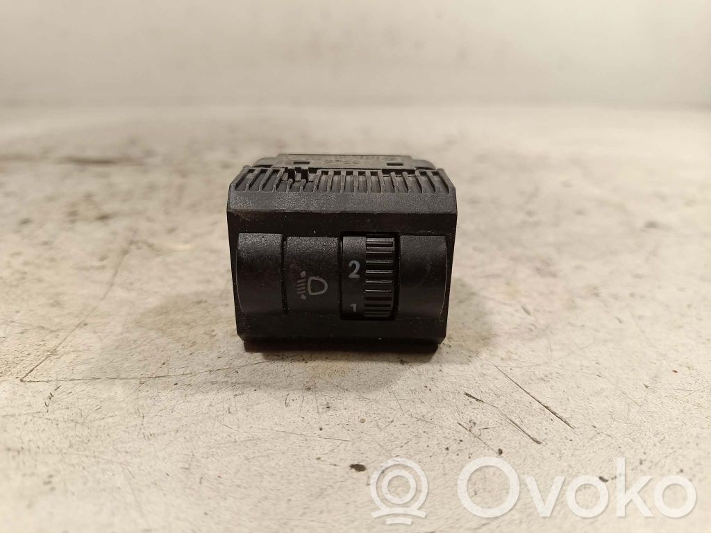 Volkswagen Amarok Headlight level height control switch 