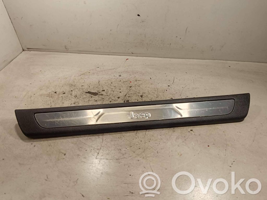 Jeep Grand Cherokee Capac prag față 