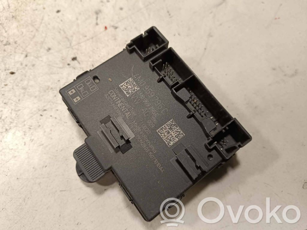 Audi Q7 4M Door control unit/module 