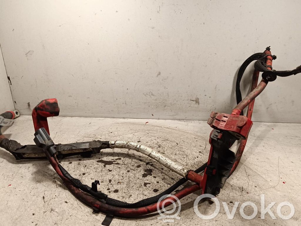 Jaguar XE Cablu cu bornă pozitivă (baterie) 