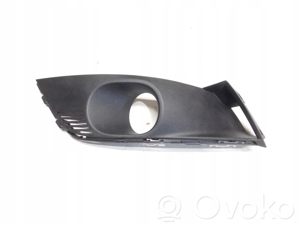 Renault Megane IV Front fog light trim/grill 