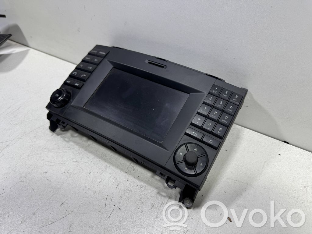Mercedes-Benz Sprinter W906 Panel / Radioodtwarzacz CD/DVD/GPS 