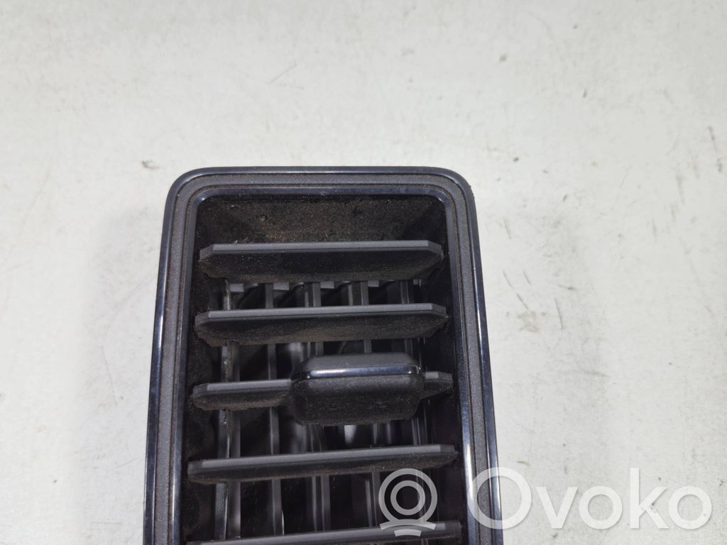 Volkswagen Crafter Boczna kratka nawiewu deski rozdzielczej 