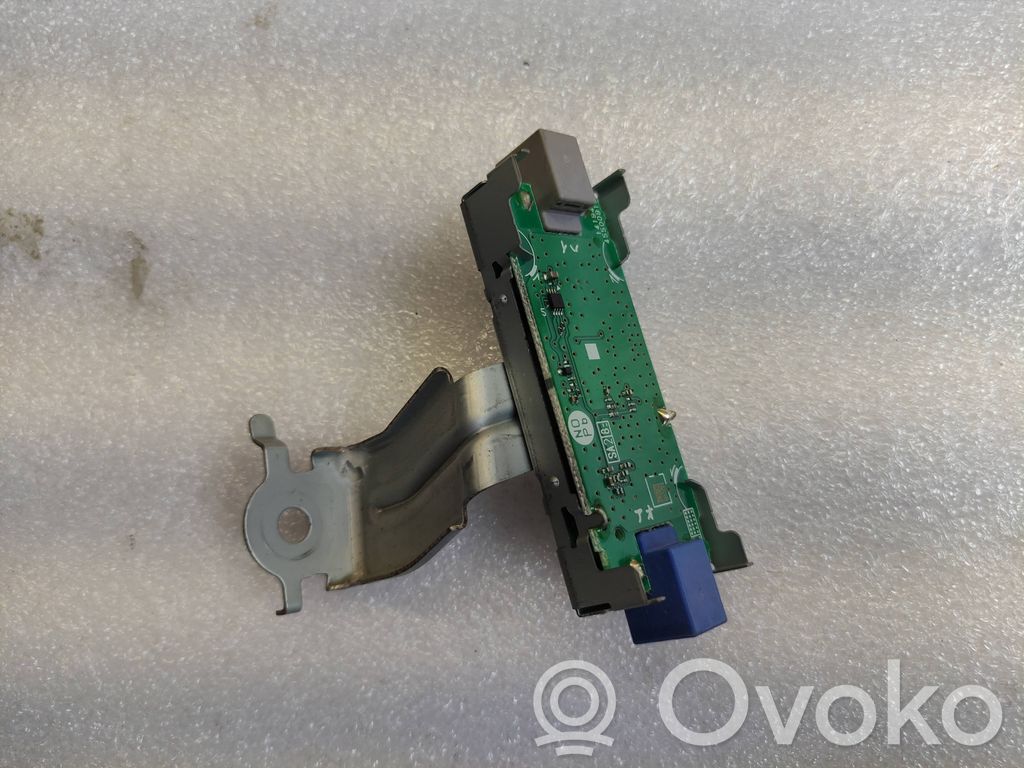 Toyota Corolla E210 E21 Antenos valdymo blokas 