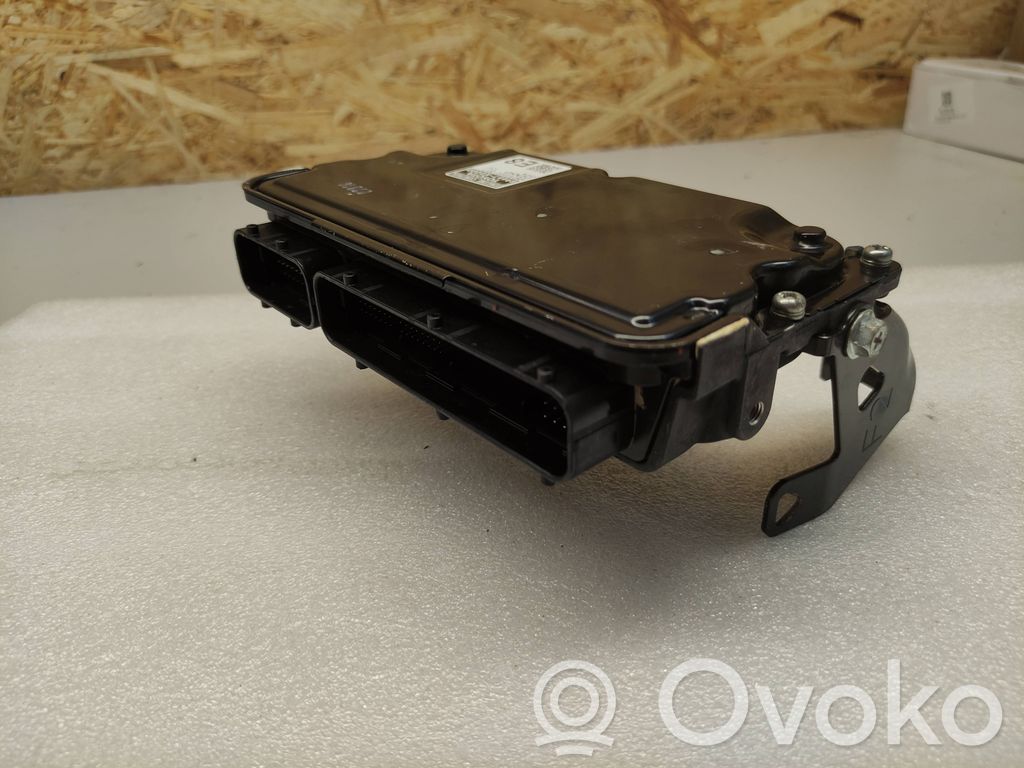 Toyota Yaris XP210 Engine control unit/module 