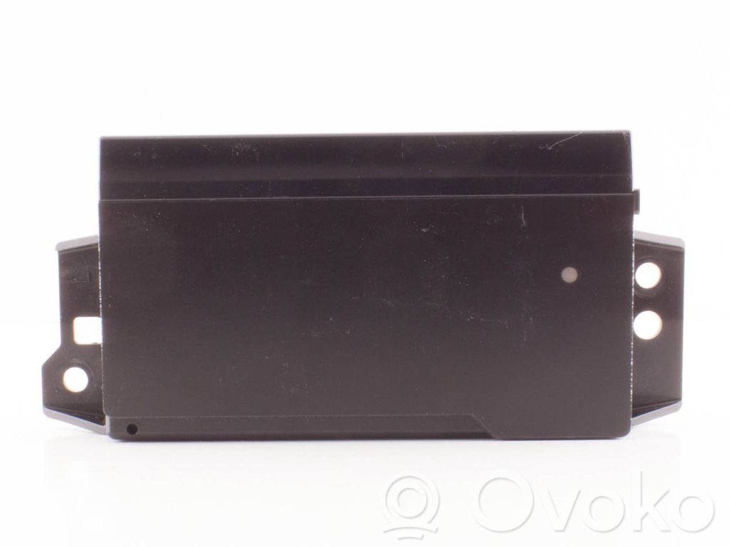 Jaguar XF Sound amplifier 