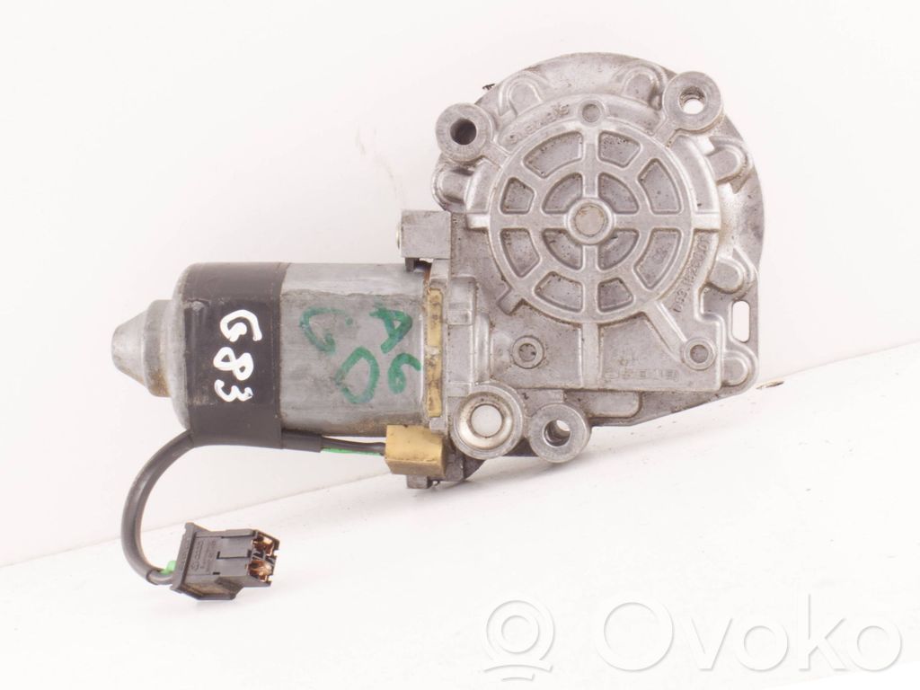 Audi A6 S6 C4 4A Silniczek podnoszenia szyby drzwi tylnych 