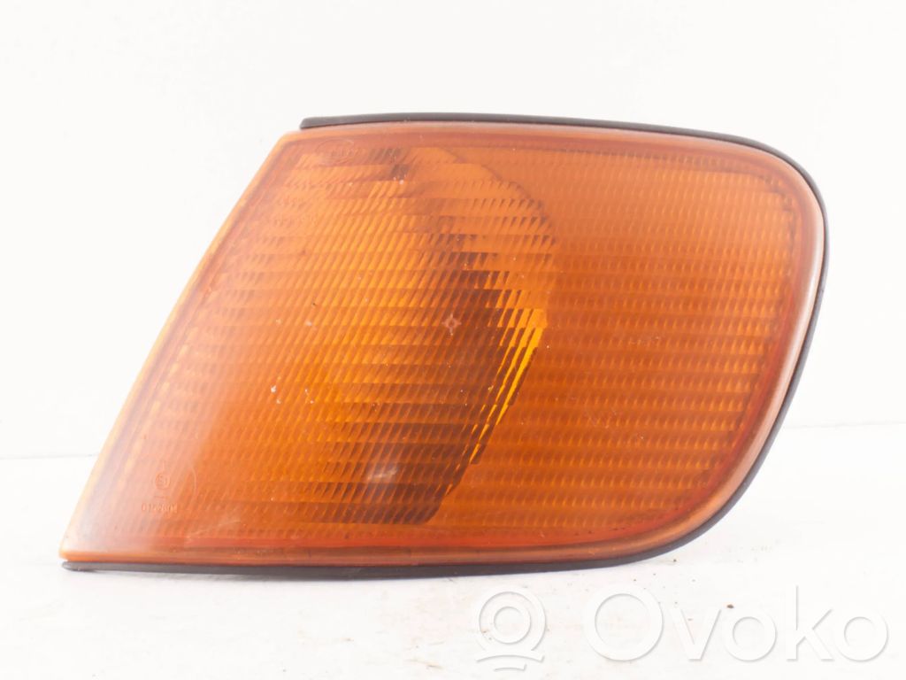 Audi 100 S4 C4 Front indicator light 