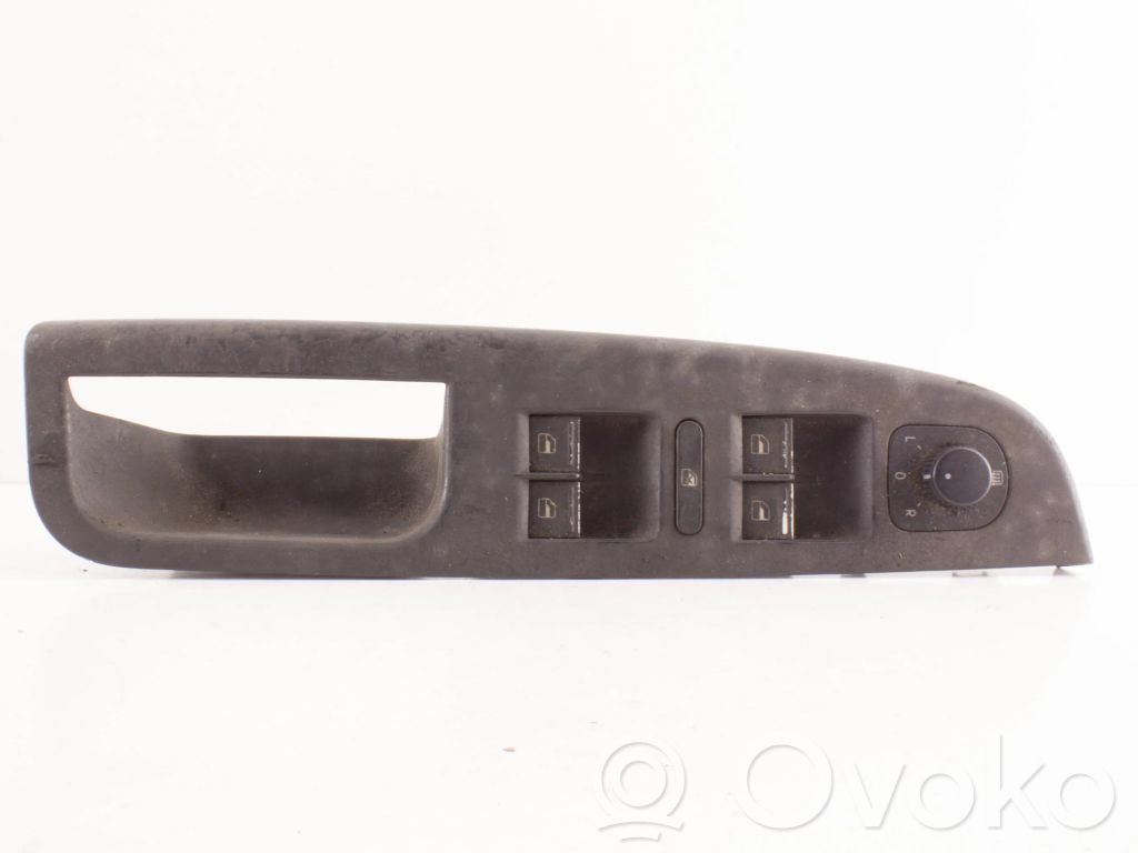 Volkswagen Jetta V Electric window control switch 