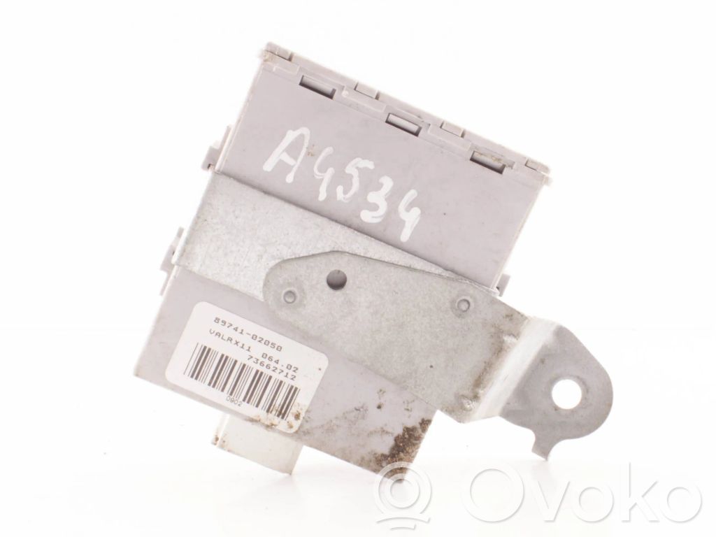 Toyota Corolla E120 E130 Door central lock control unit/module 