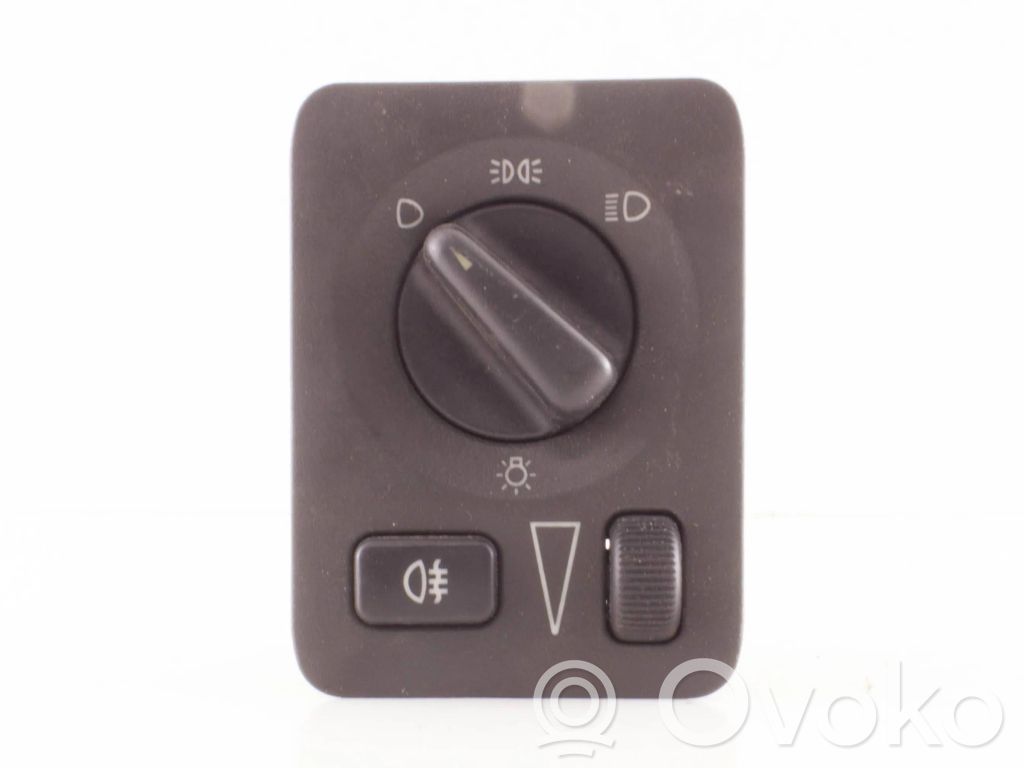 Light switch   4616124,758173