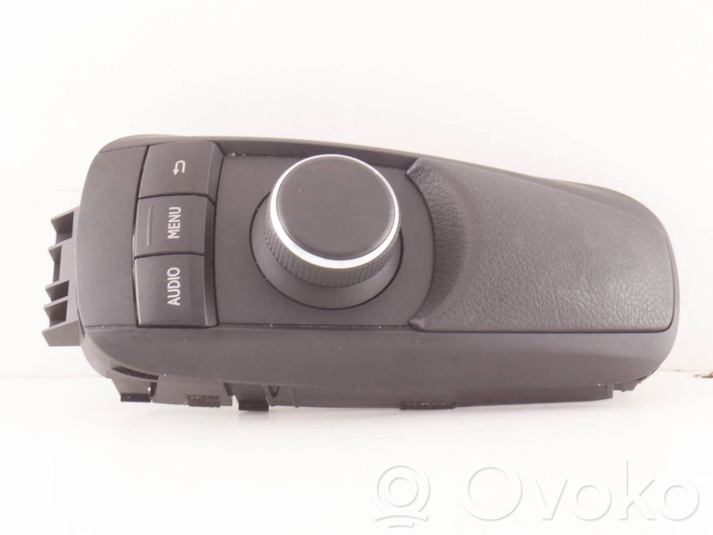 Lexus CT 200H Head unit multimedia control 