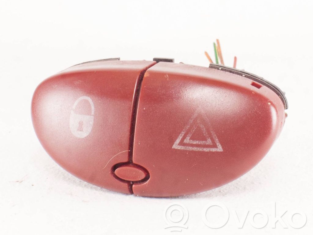 Peugeot 206 Hazard light switch 