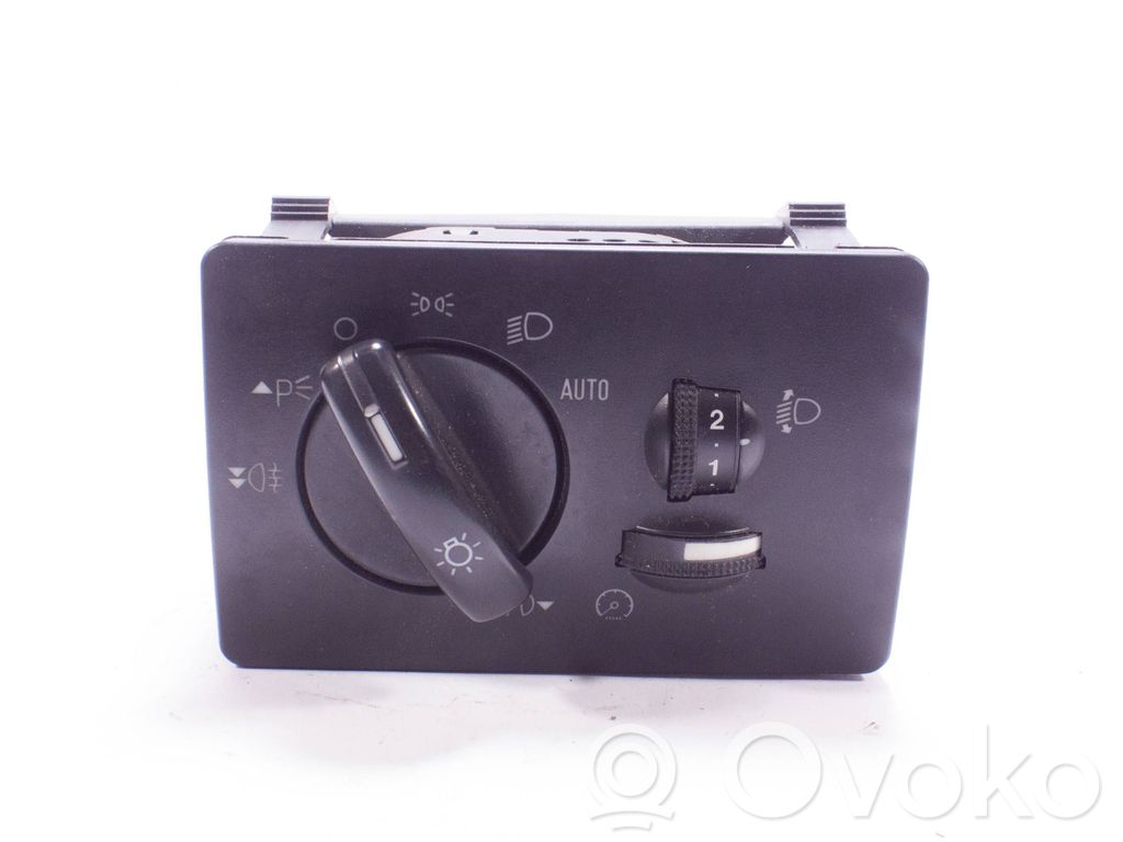 Ford Focus Light switch 