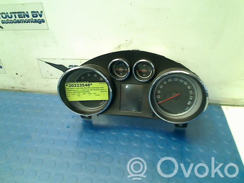 Opel Astra J Licznik / Prędkościomierz
