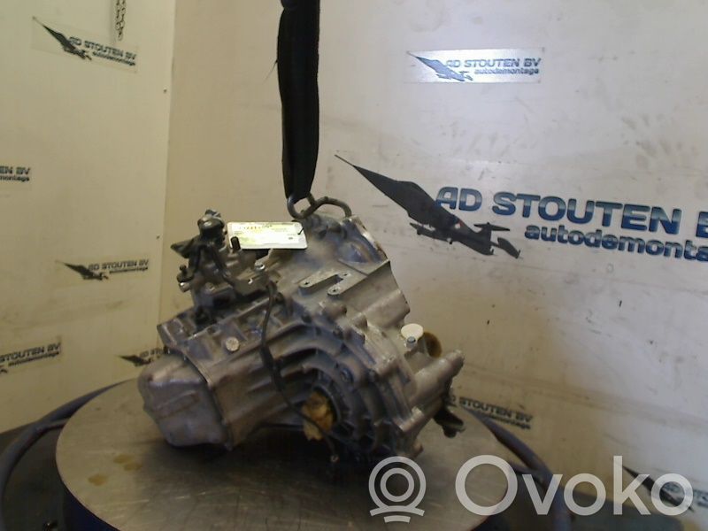 Opel Karl Mehāniska 5 ātrumu pārnesumkārba 