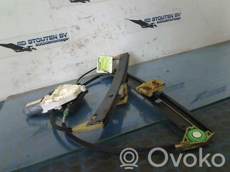 Audi A4 S4 B8 8K Mechanizm podnoszenia szyby przedniej bez silnika