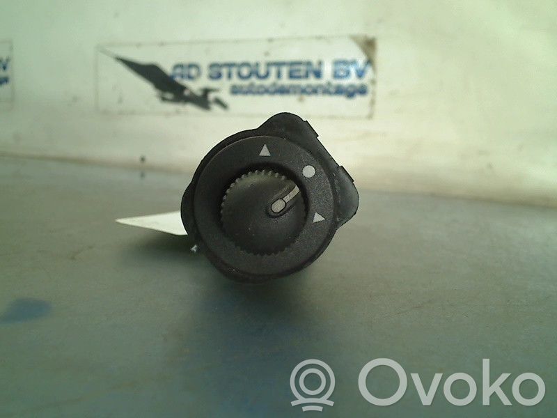Fiat Doblo Interruptor del espejo lateral 