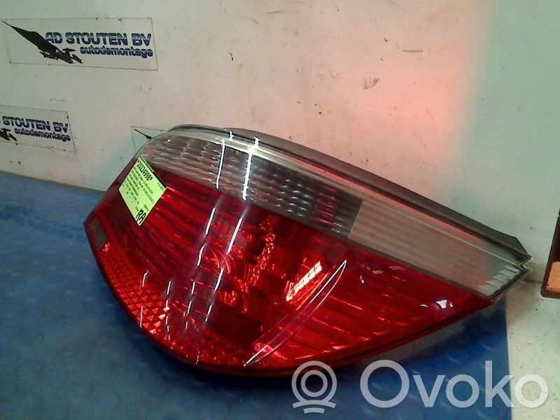 Luz trasera/de freno   6910768,6910768,6910768