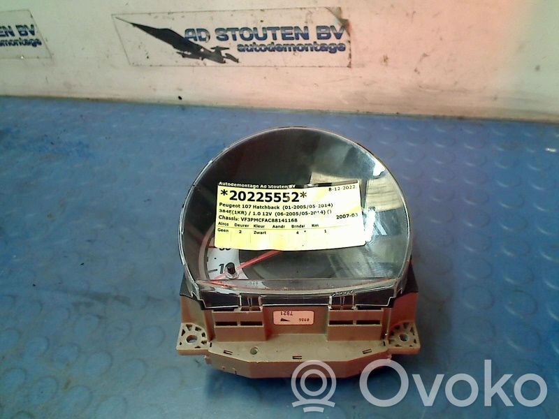 Peugeot 107 Compteur de vitesse tableau de bord