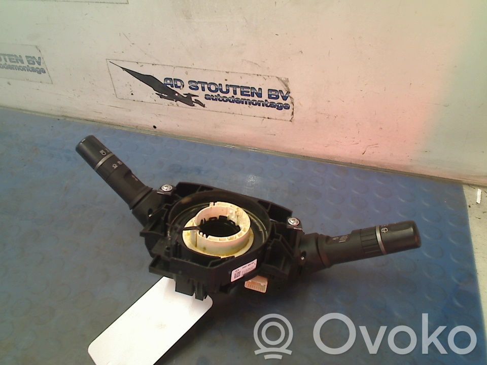Mazda 2 Pulsanti/interruttori sul volante 
