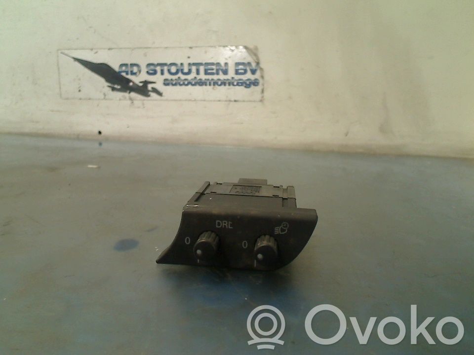 Audi A4 S4 B7 8E 8H Autres commutateurs / boutons / leviers