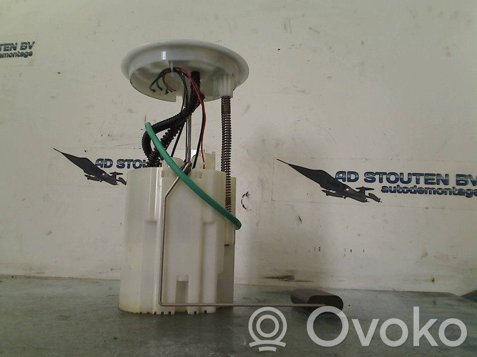 Opel Meriva B Kraftstoffpumpe im Tank