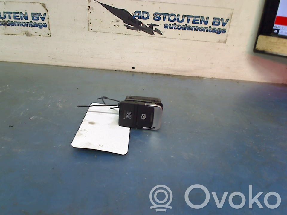 Volkswagen PASSAT B8 Otros interruptores/perillas/selectores