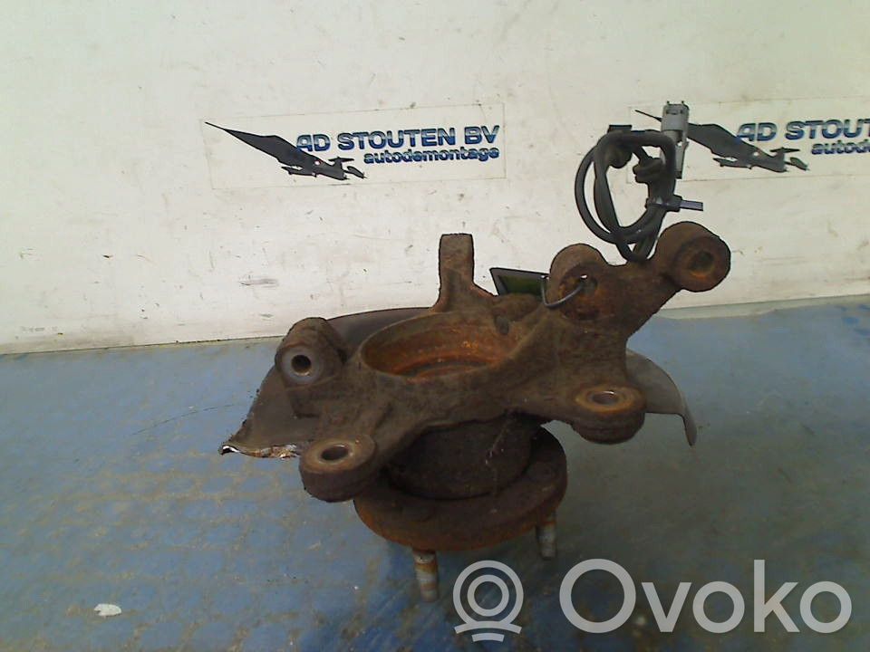 Opel Karl Fuso a snodo con mozzo ruota anteriore