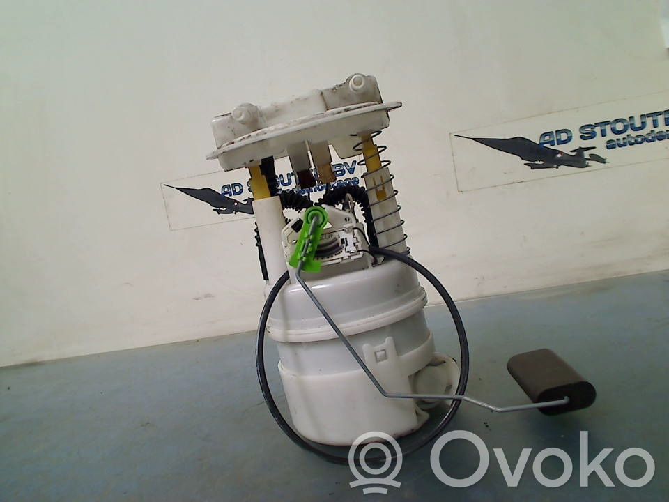 Renault Clio IV Pompa carburante immersa