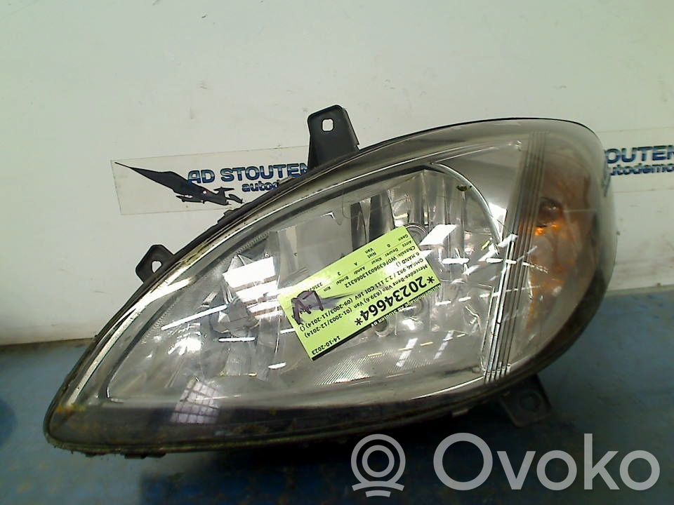 Mercedes-Benz Vito Viano W639 Lampa przednia 