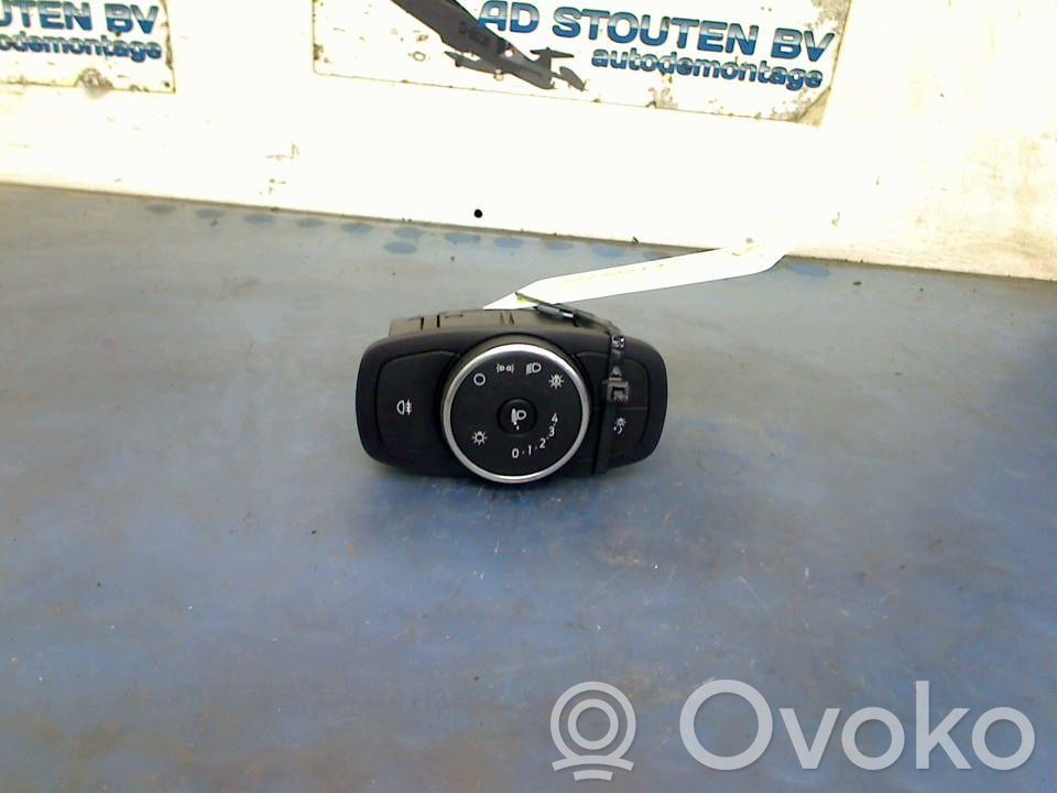 Ford Fiesta Interruptor de luz 