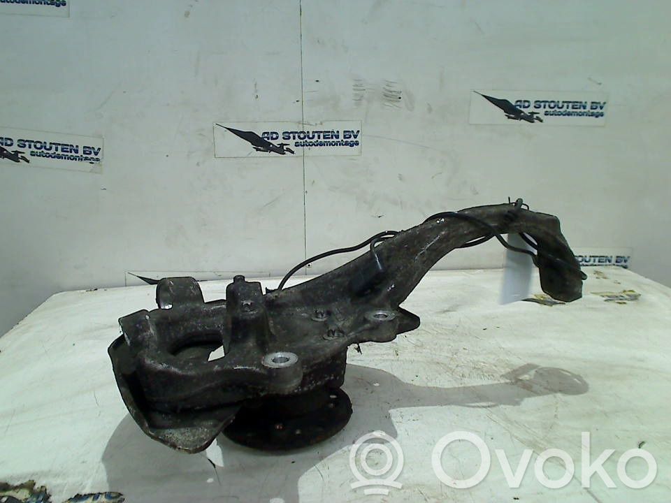 Mercedes-Benz C W205 Mangueta de dirección de rueda delantera