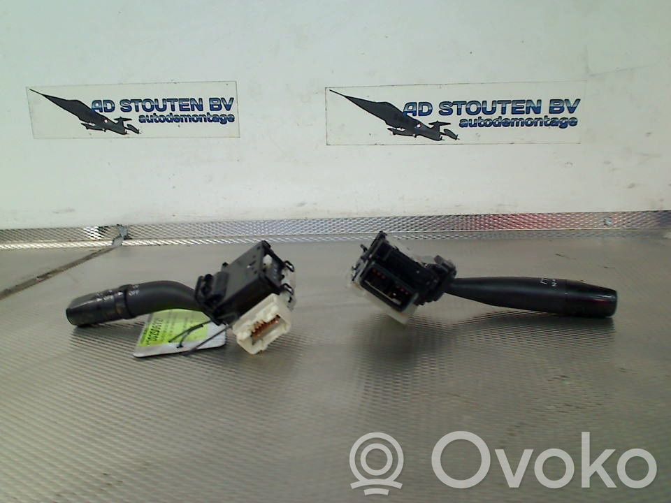 Boutons / interrupteurs volant   17A0894,17A0894,17A0894