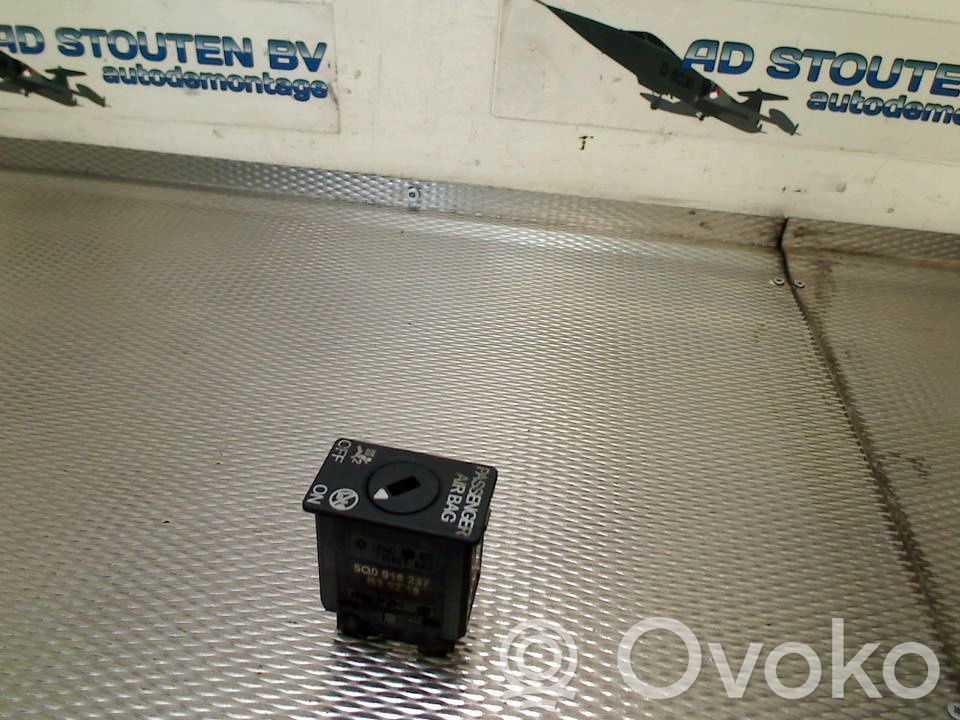 Volkswagen Polo VI Autres commutateurs / boutons / leviers