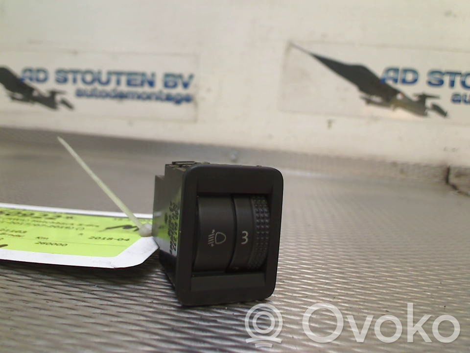 Volkswagen Polo VI Inne przełączniki i przyciski 