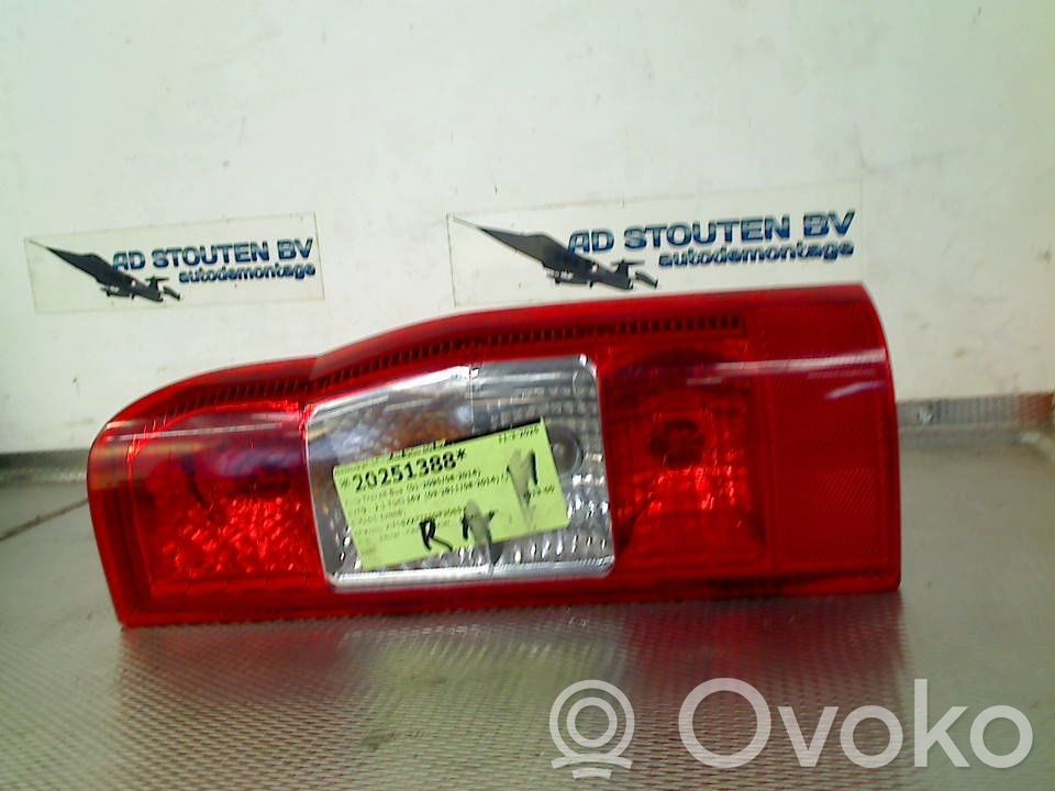 Luz trasera/de freno   6C1113404A,6C1113404A,6C1113404A