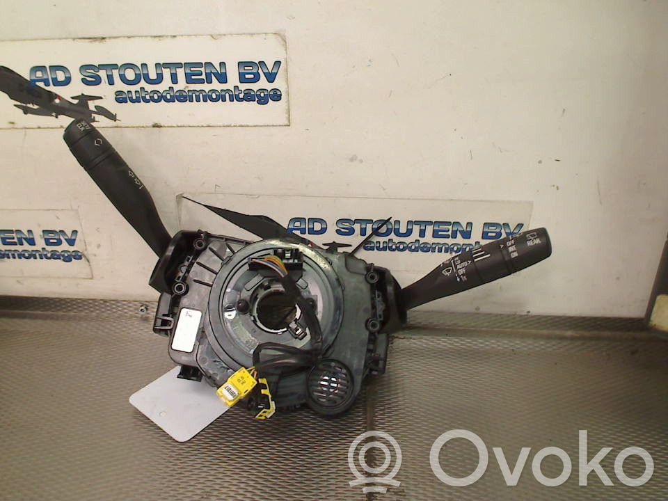Boutons / interrupteurs volant   98118825YX,98118825YX,98118891YX,98118825YX,98118891YX