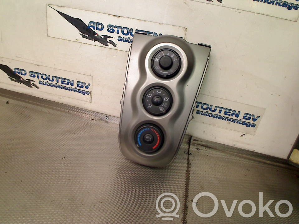 Toyota Yaris Panel klimatyzacji