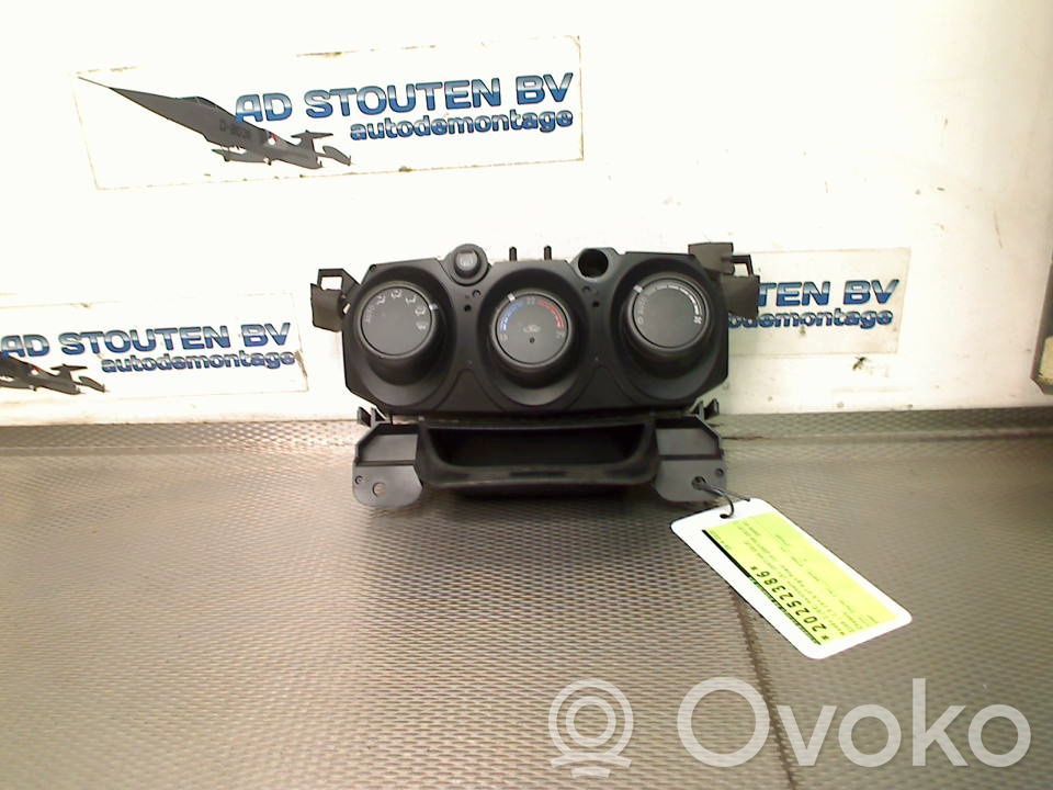 Mazda 2 Climate control unit 