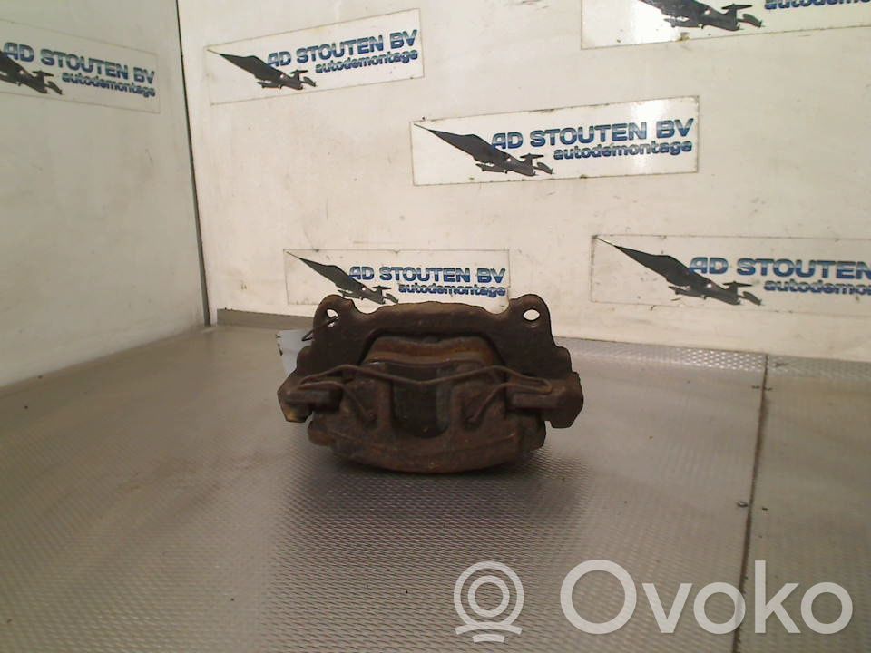 Caliper de freno delantero