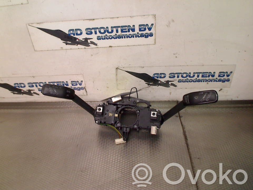 Seat Leon (5F) Butoane/comutatoare pe volan 