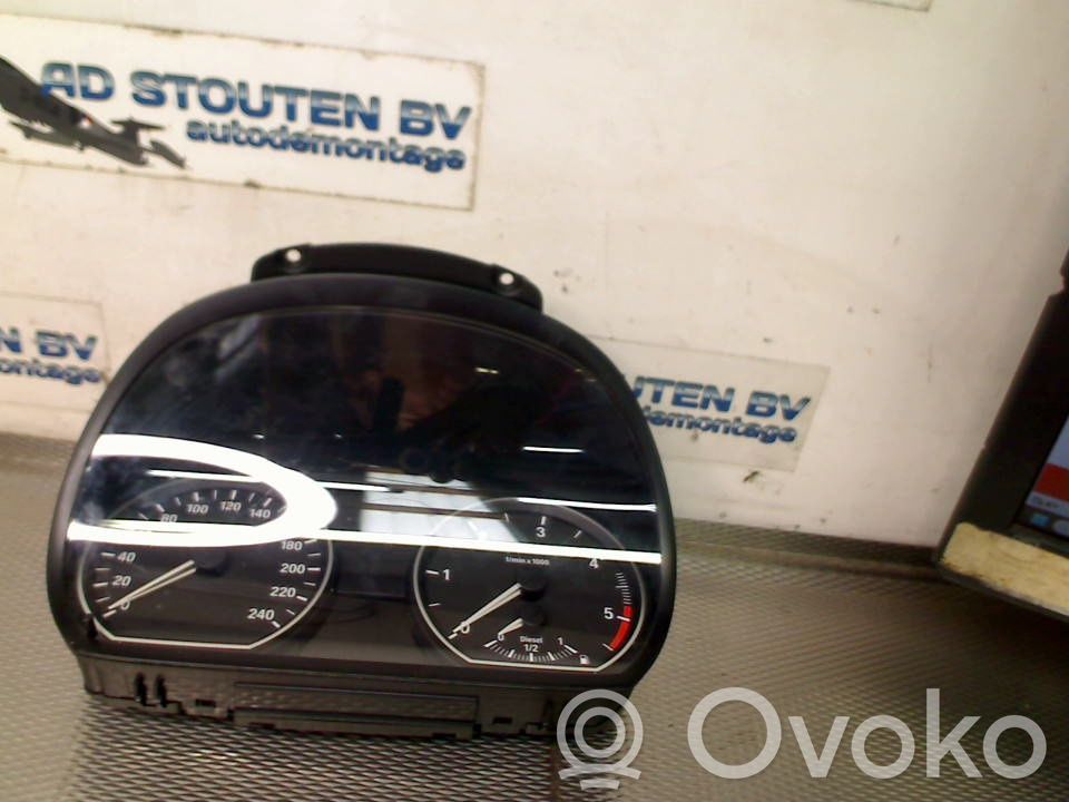 BMW 1 E81 E87 Speedometer (instrument cluster) 