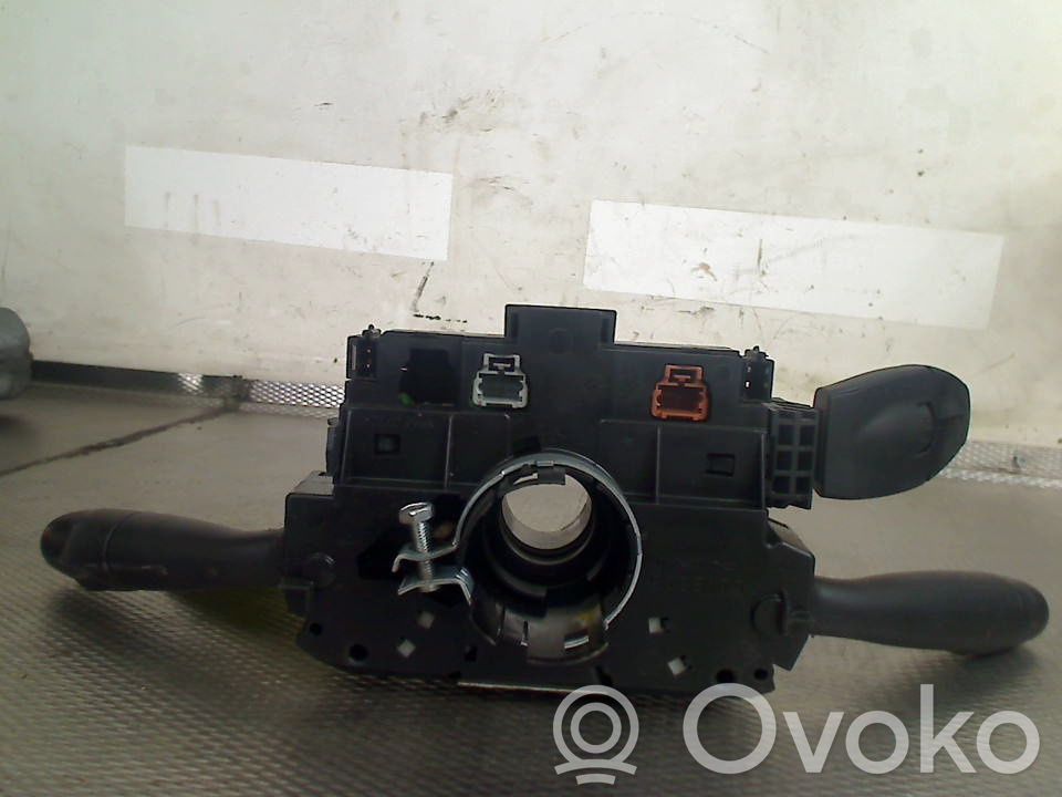Citroen Berlingo Boutons / interrupteurs volant 