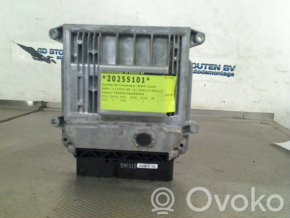 Hyundai i30 Engine control unit/module 