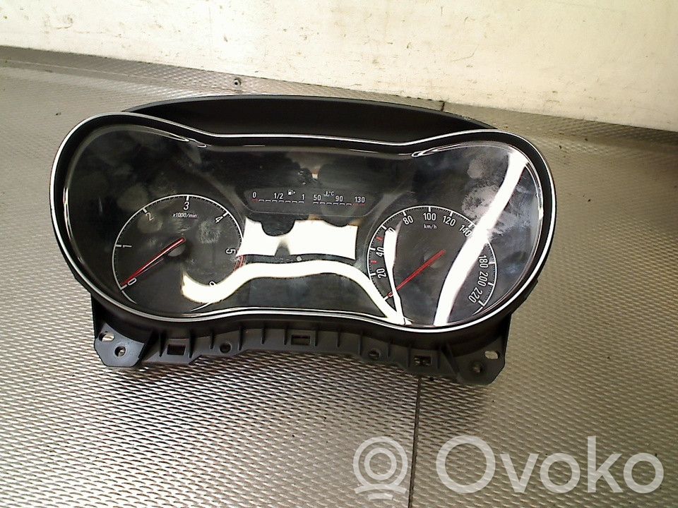 Opel Corsa E Geschwindigkeitsmesser Cockpit 