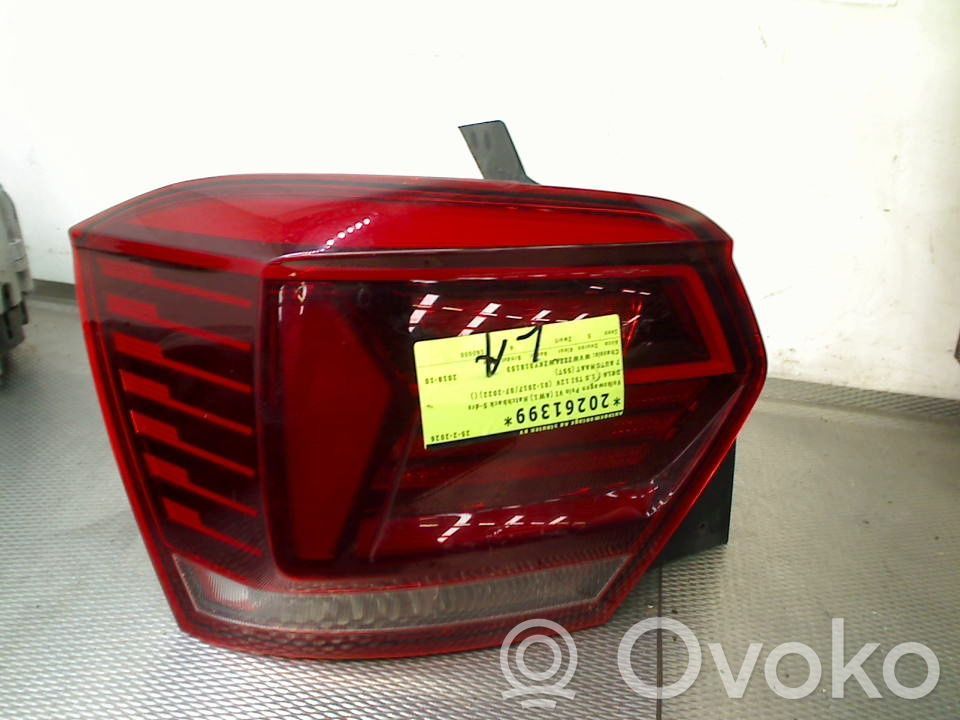 Volkswagen Polo VI Luci posteriori 
