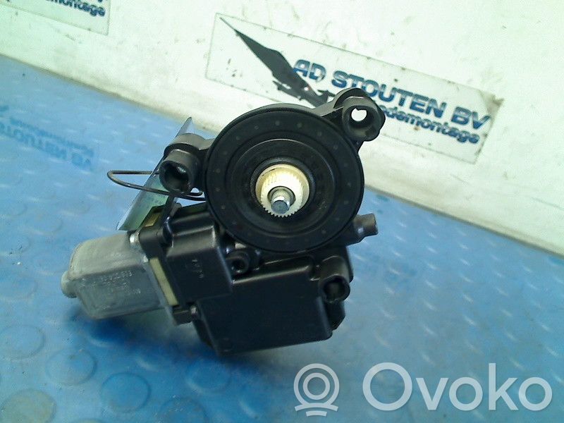 Volkswagen Polo V 6R Moteur de lève-vitre de porte arrière 