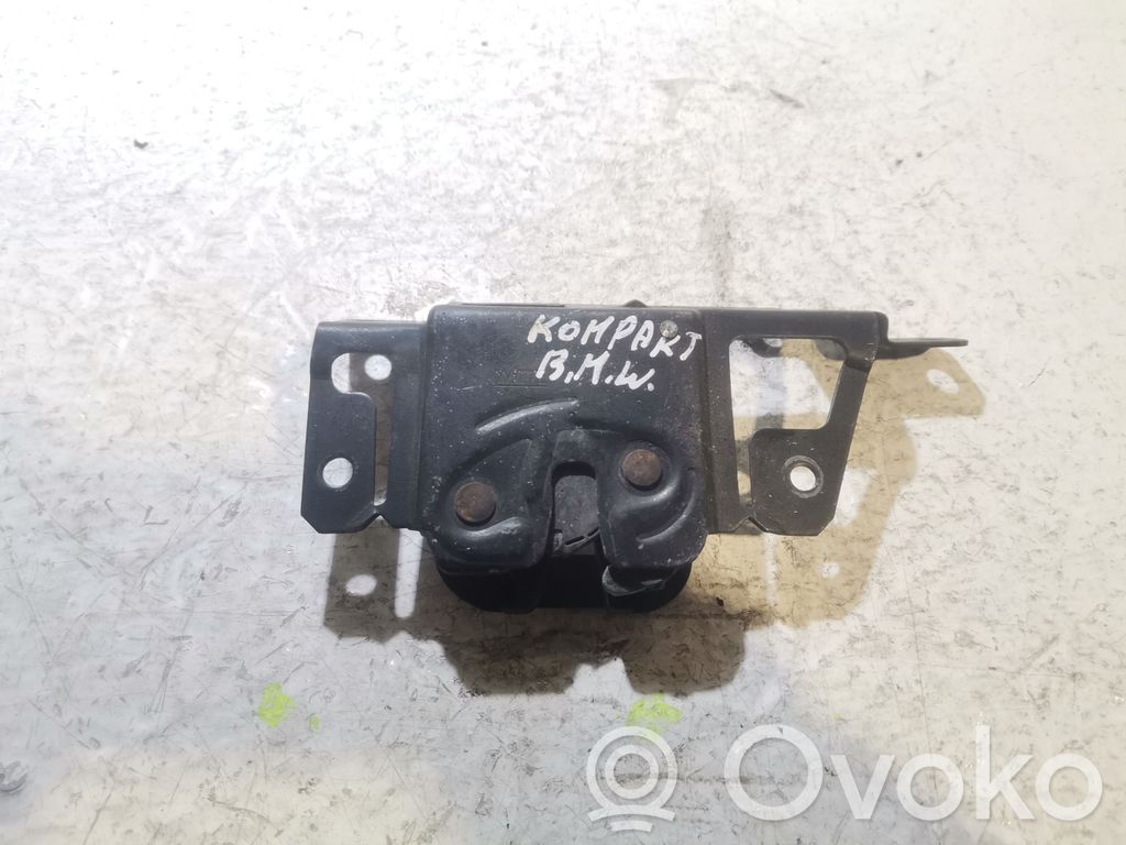 Tailgate/trunk/boot lock/catch/latch   7026192