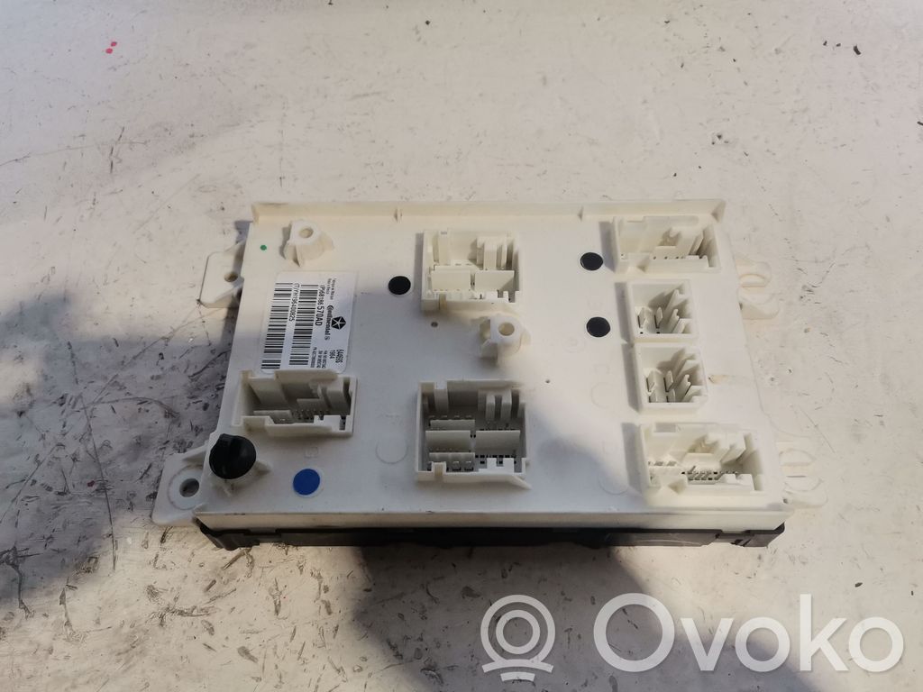 Dodge Challenger Module confort 